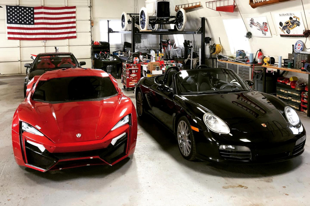 Garage Genius biến chiếc Porsche Boxster S màu đen thành Lykan Hypersport Garage Genius biến chiếc Porsche Boxster S màu đen thành Lykan Hypersport