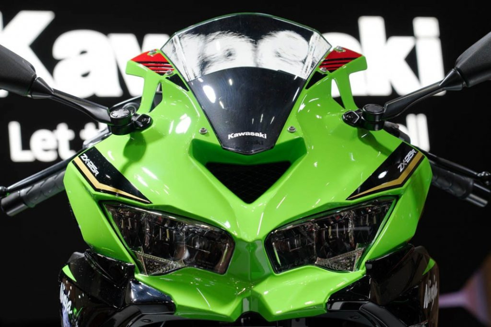 Kawasaki ZX-25R bị ảnh hưởng lớn đến sản lượng do đại dịch Covid-19