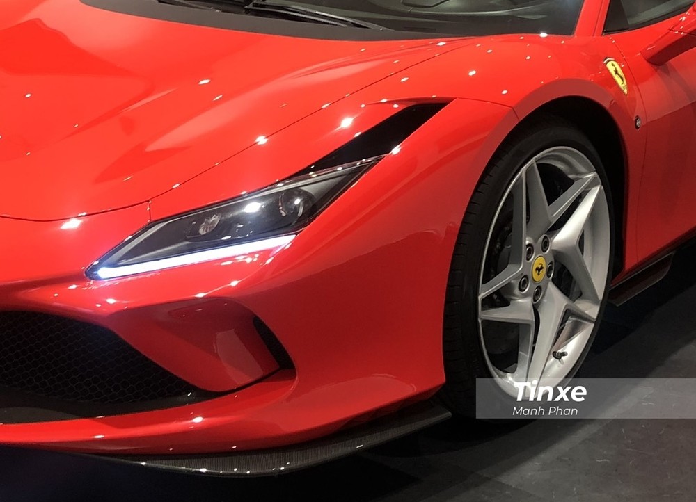 Ngoại h&igrave;nh của Ferrari F8 Tributo kh&aacute; khoẻ khoắn