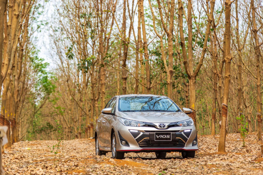 Dù các đại lý/ showroom tạm đóng cửa ở tháng 4 vừa qua nhưng Toyota Vios vẫn bán được tới hơn 1.000 xe