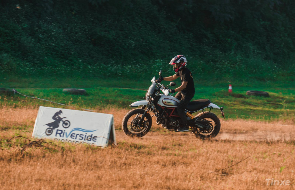 Sân off-road Riverside Motocross Sân off-road Riverside Motocross
