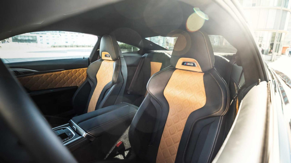 Ghế ngồi tr&ecirc;n&nbsp;BMW&nbsp;M8 Competition Coupe Manhart