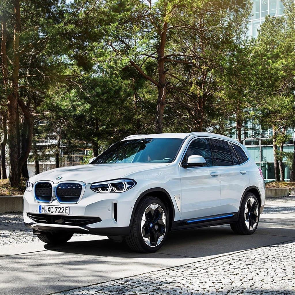 Hình ảnh rò rỉ của BMW iX3 2021