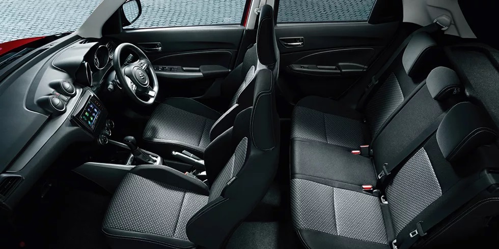 Nội thất bên trong Suzuki Swift 2020