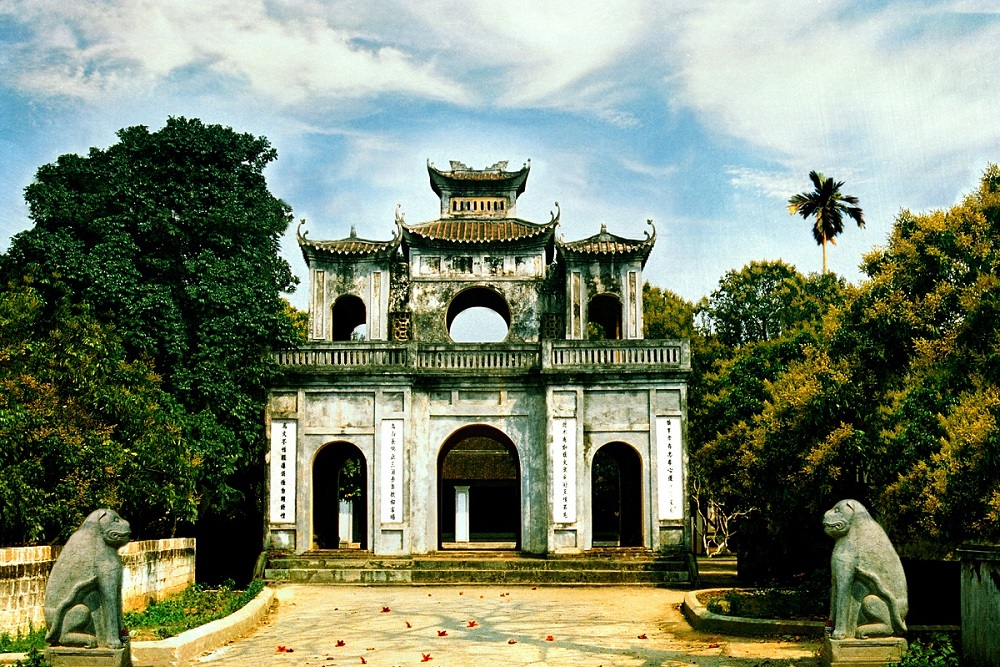 Văn Miếu X&iacute;ch Đằng l&agrave; biểu tượng cho tinh thần hiếu học của người Hưng Y&ecirc;n