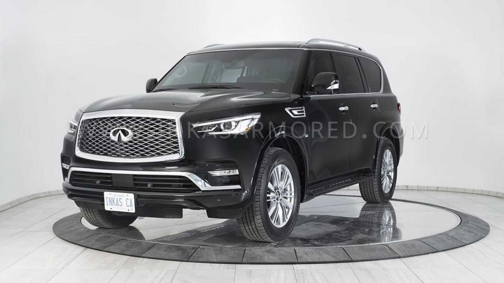 Phía trước của Inkas Infinity QX80