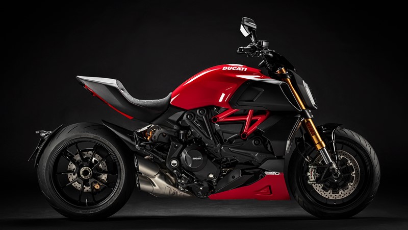 Ducati Diavel 1260S 2020 sở hữu thay đổi trong màu sơn