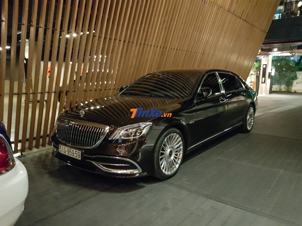 Xe siêu sang Mercedes-Maybach S450 4Matic đời mới của trưởng đoàn Car Passion mang biển cặp 59 Xe siêu sang Mercedes-Maybach S450 4Matic đời mới của trưởng đoàn Car Passion mang biển cặp 59