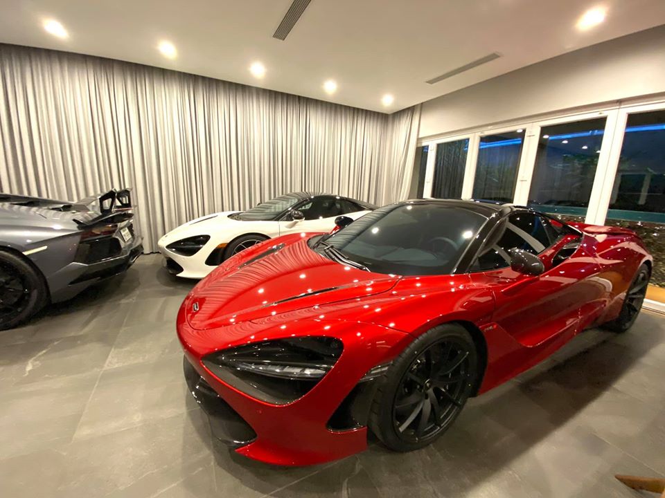 Cặp đôi siêu xe mui trần McLaren 720S Spider đang có mặt trong garage của trưởng đoàn Car Passion Cặp đôi siêu xe mui trần McLaren 720S Spider đang có mặt trong garage của trưởng đoàn Car Passion