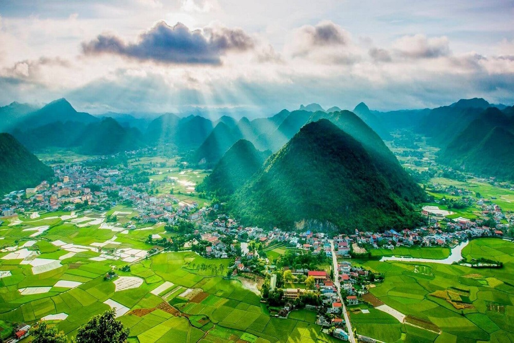 Lạng Sơn có nhiều danh lam thắng cảnh nổi tiếng, thu hút nhiều du khách trong và ngoài nước Lạng Sơn có nhiều danh lam thắng cảnh nổi tiếng, thu hút nhiều du khách trong và ngoài nước