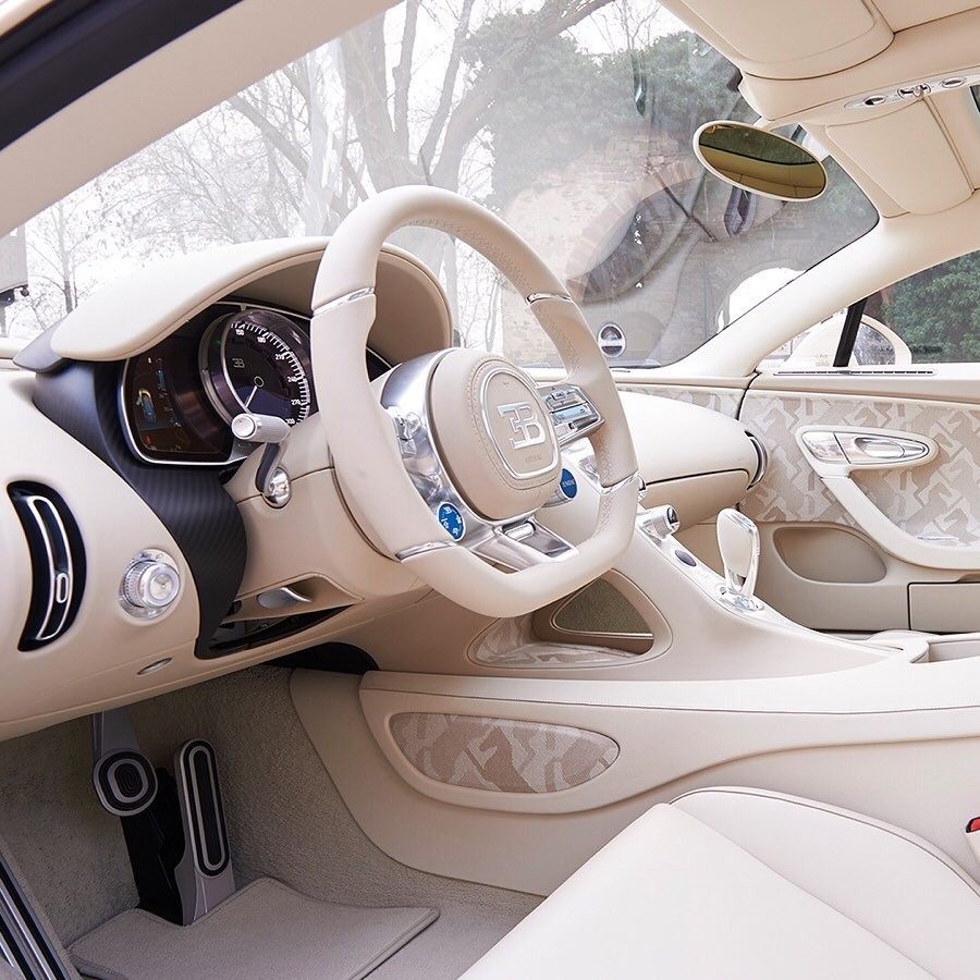 Nội thất của chiếc Bugatti Chiron Hermes Edition Nội thất của chiếc Bugatti Chiron Hermes Edition