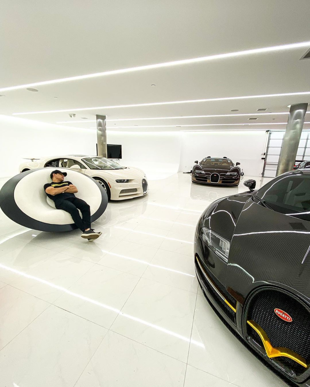3 chiếc siêu xe Bugatti của ông Khoshbin 3 chiếc siêu xe Bugatti của ông Khoshbin