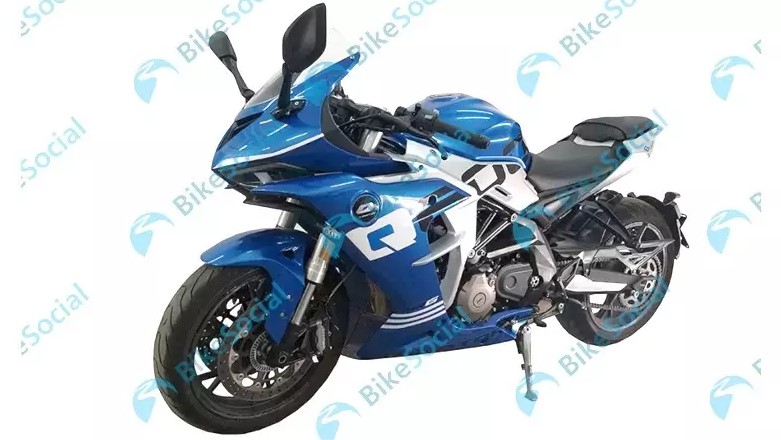 Xe sport bike Benelli 600RR