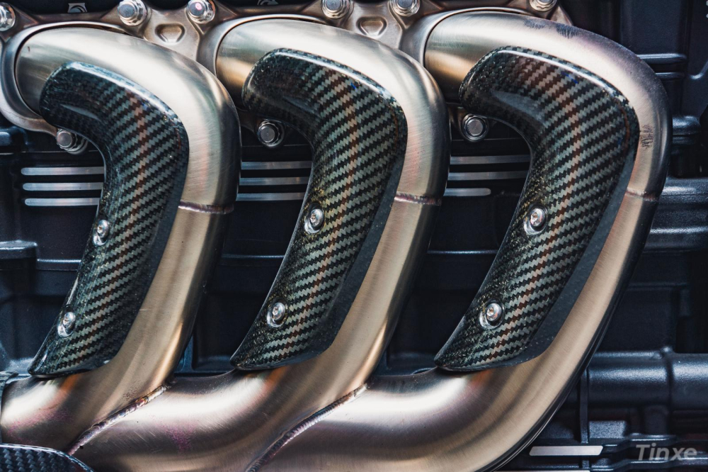Triumph Rocket III TFC 2020 Việt Nam