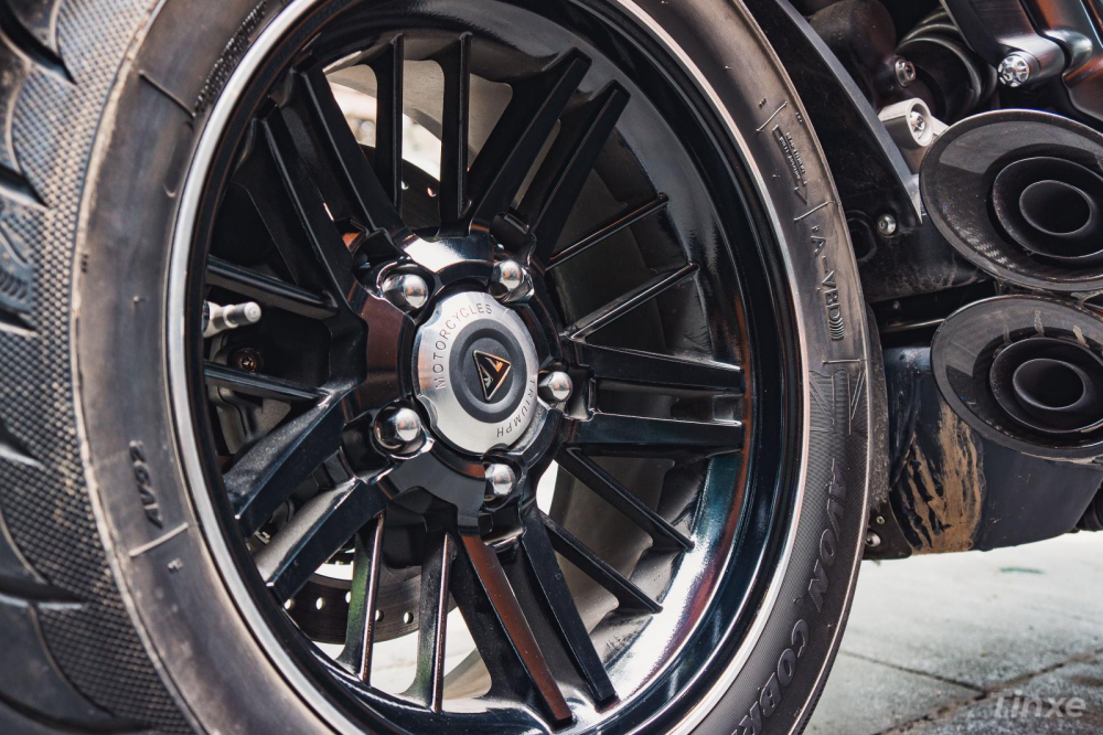 Triumph Rocket III TFC 2020 Việt Nam