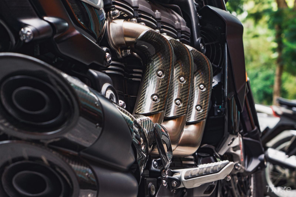 Triumph Rocket III TFC 2020 Việt Nam