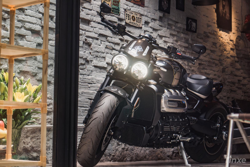 Triumph Rocket III TFC 2020 Việt Nam