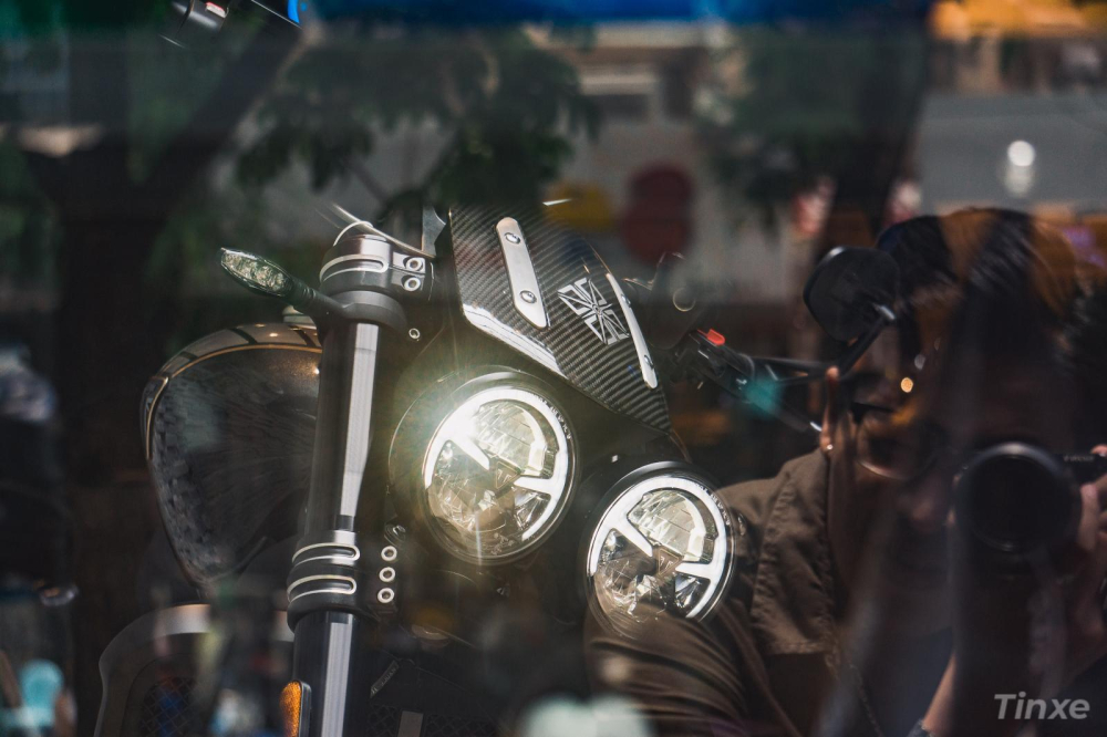 Triumph Rocket III TFC 2020 Việt Nam