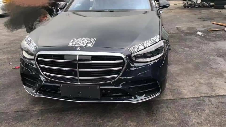 Thiết kế đầu xe rò rỉ của Mercedes-Benz S-Class 2021