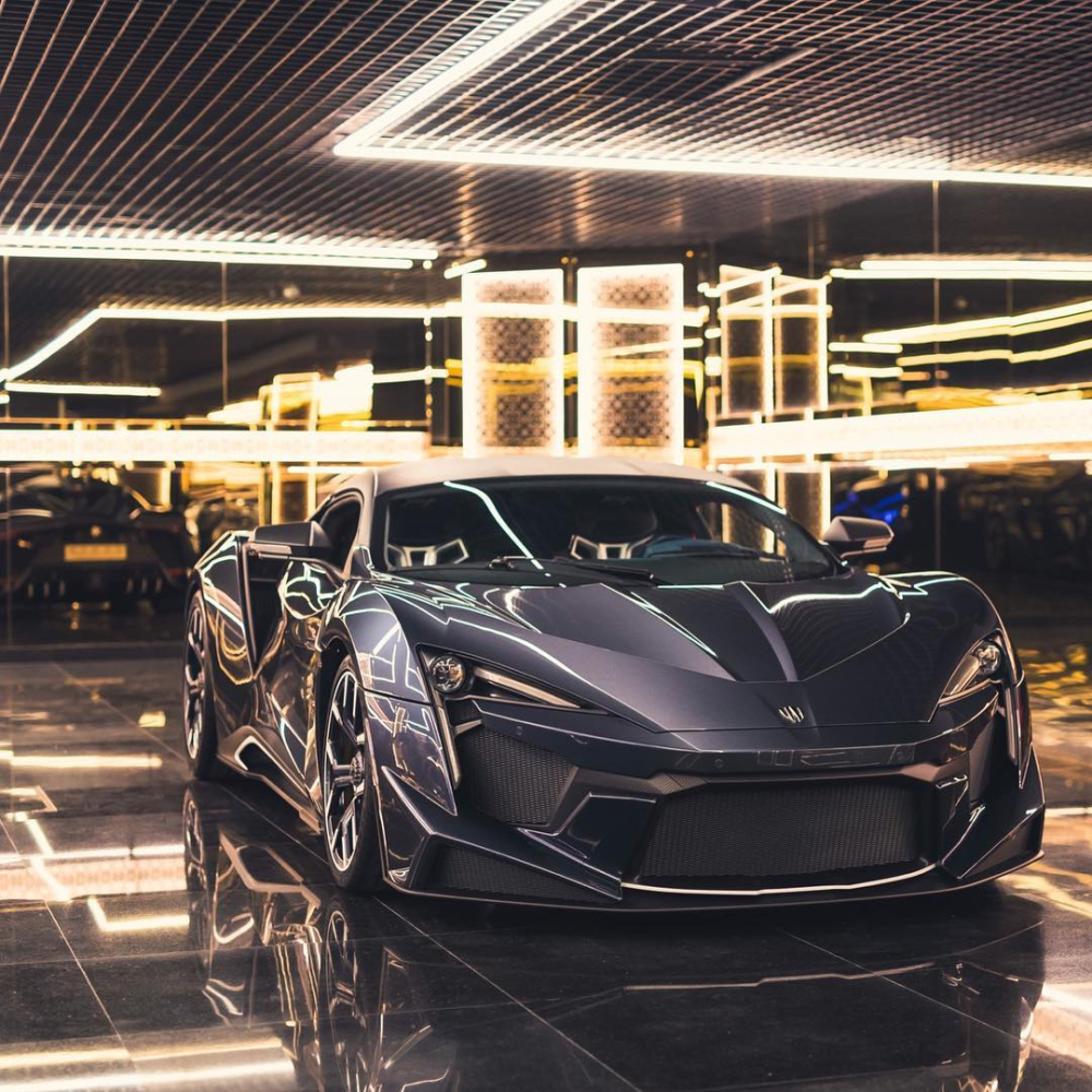 Si&ecirc;u xe Lykan Hypersport của Rohit Roy