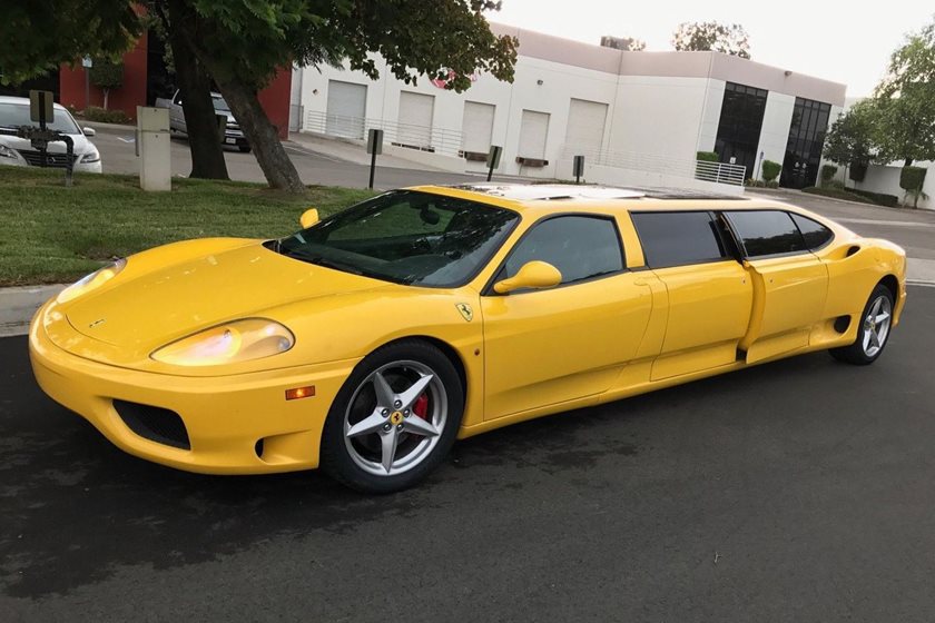 Một chiếc limousine&nbsp;Ferrari 360 Modena tại Mỹ