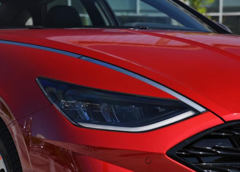Hyundai Sonata LWB 2020 có 2 động cơ xăng tăng áp