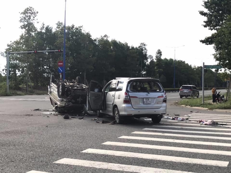 Vụ tai nạn khiến 7 người, có cả trẻ nhỏ, bị thương Vụ tai nạn khiến 7 người, có cả trẻ nhỏ, bị thương