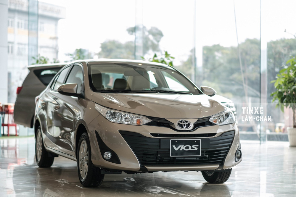 Sau khi c&oacute; th&ocirc;ng tin giảm 50% lệ ph&iacute; trước bạ, sức ti&ecirc;u thụ &ocirc; t&ocirc; tại c&aacute;c đại l&yacute; li&ecirc;n tục đi xuống