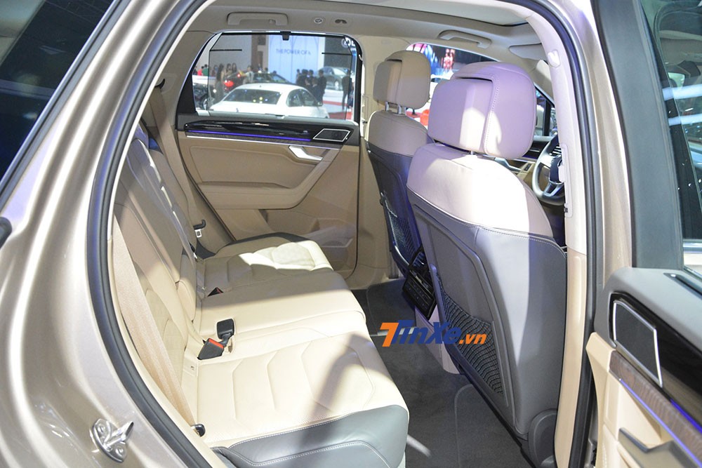 Hàng ghế sau của Volkswagen Touareg 2020