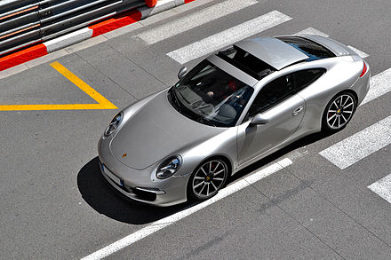 Cửa sở trời dạng sunroof trên các mẫu xe ô tô.