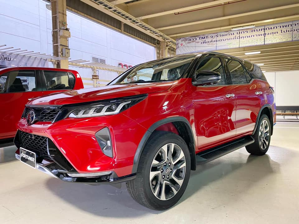Toyota Fortuner Legender 2020 đi kèm vành hợp kim 20 inch