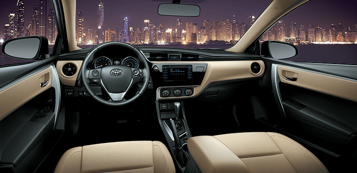 Khoang l&aacute;i xe Toyota Corolla Altis