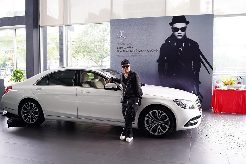 &Ocirc;ng bố của 6 đứa con nu&ocirc;i nổi tiếng Việt Nam tậu xe sang Mercedes-Benz S450L Luxury c&oacute; gi&aacute; gần 5 tỷ đồng