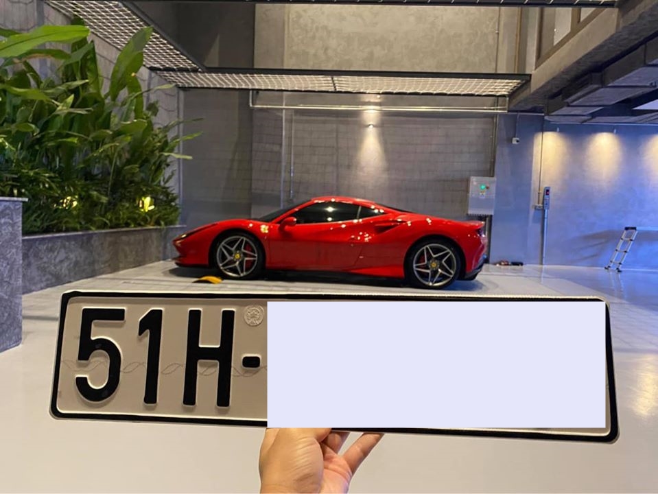 Giá lăn bánh chiếc siêu xe Ferrari F8 Tributo của Cường Đô-la có thể hơn 27 tỷ đồng