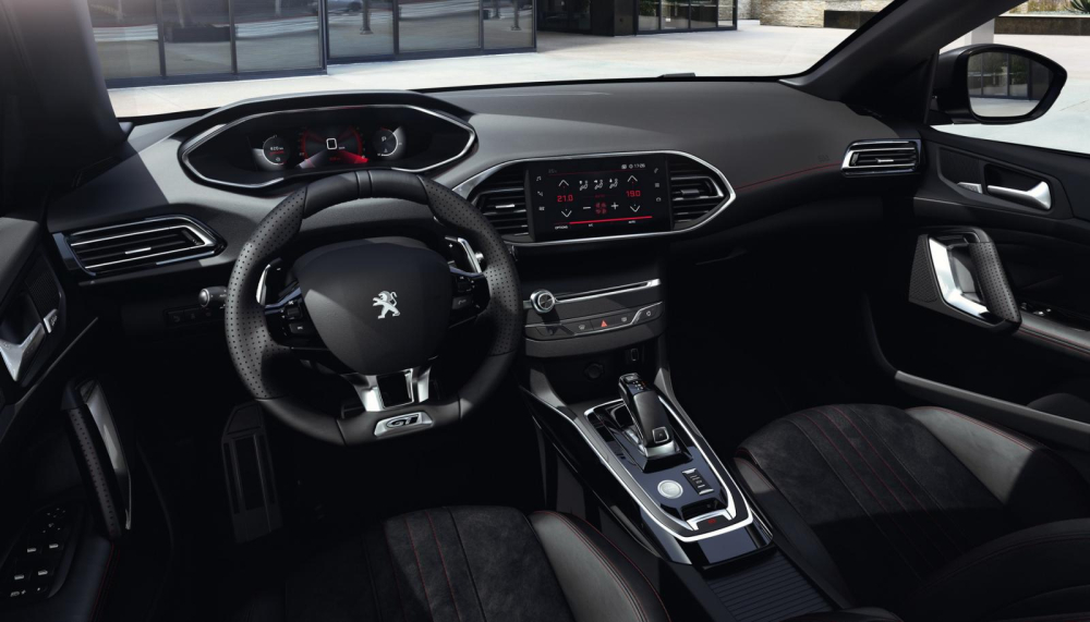 Nội thất của Peugeot 308 2021 tạo cảm giác khá sang trọng