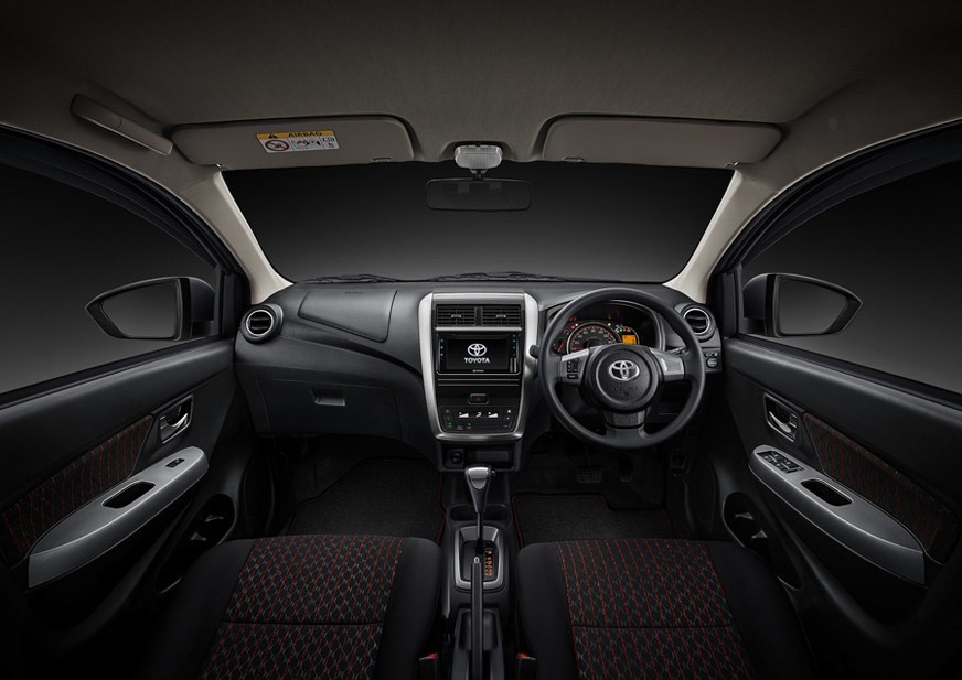 Tổng thể nội thất của Toyota Wigo 2020 tại Indonesia