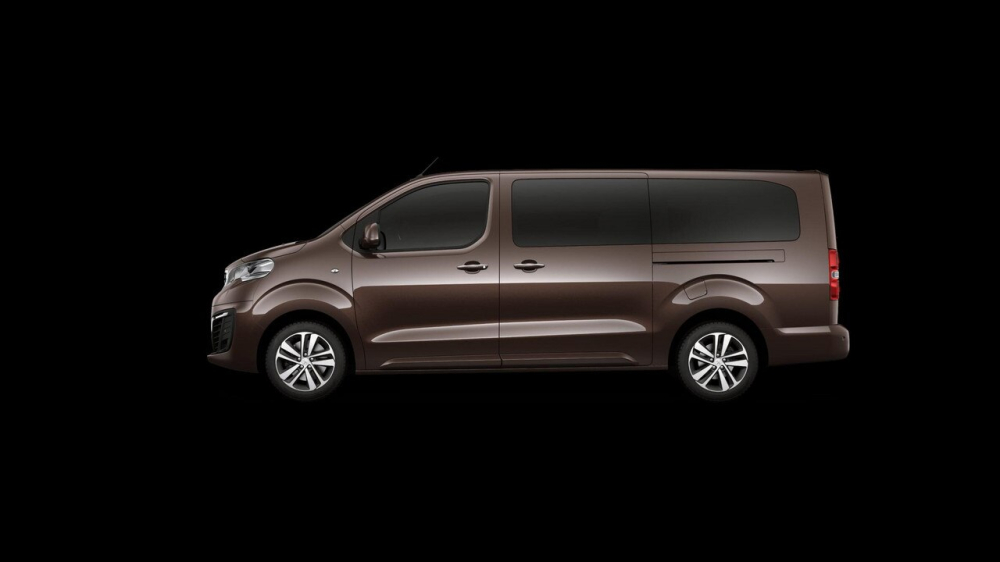 Giá xe Peugeot Traveller
