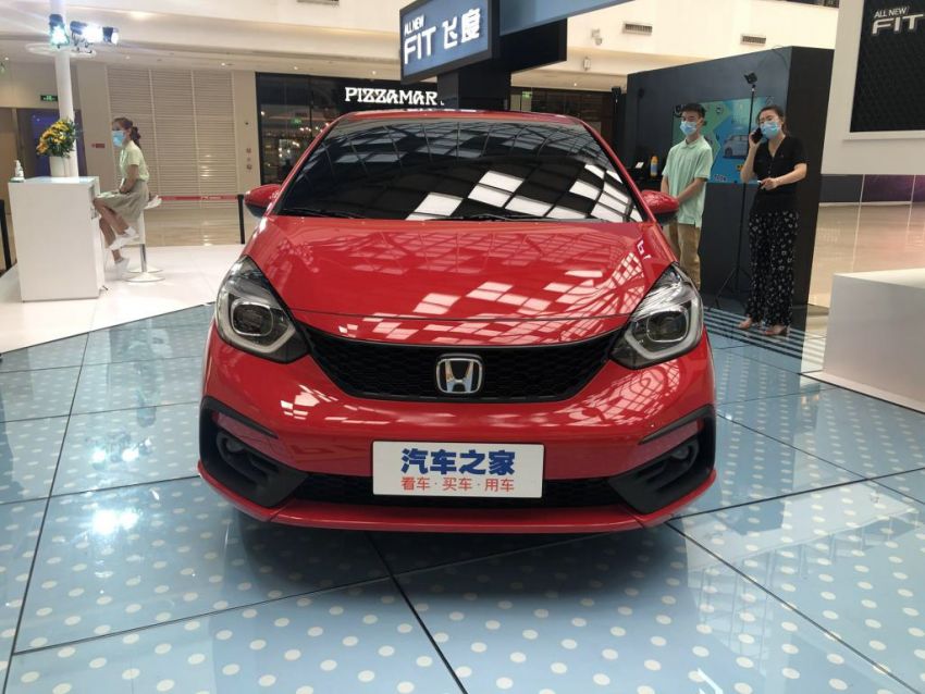 Honda Jazz 2020 bản Sport ở Trung Quốc c&oacute; thiết kế đầu xe ri&ecirc;ng