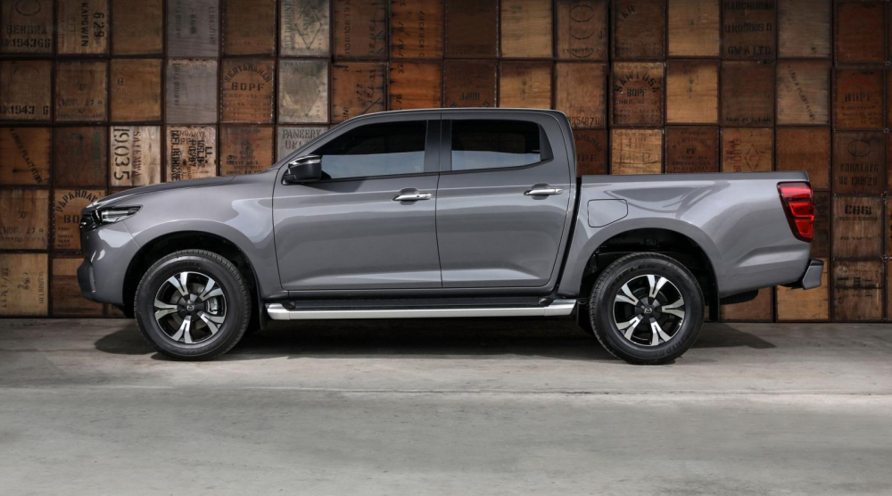 Mazda BT-50 2020 c&oacute; k&iacute;ch thước thay đổi một ch&uacute;t so với trước