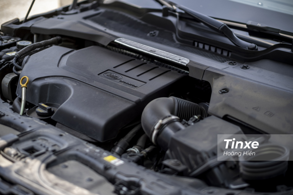 Động cơ tăng &aacute;p 2.0L tr&ecirc;n Range Rover Evoque 2020 mạnh mẽ vượt trội so với nhiều đối thủ.