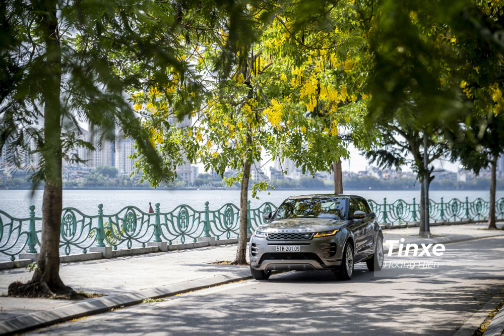 Range Rover Evoque 2020 - mẫu SUV hạng sang cỡ nhỏ d&agrave;nh cho kh&aacute;ch h&agrave;ng Việt Nam.
