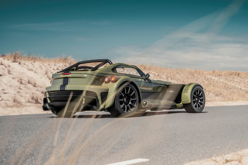 Ph&iacute;a sau&nbsp;của&nbsp;Donkervoort D8 GTO-JD70