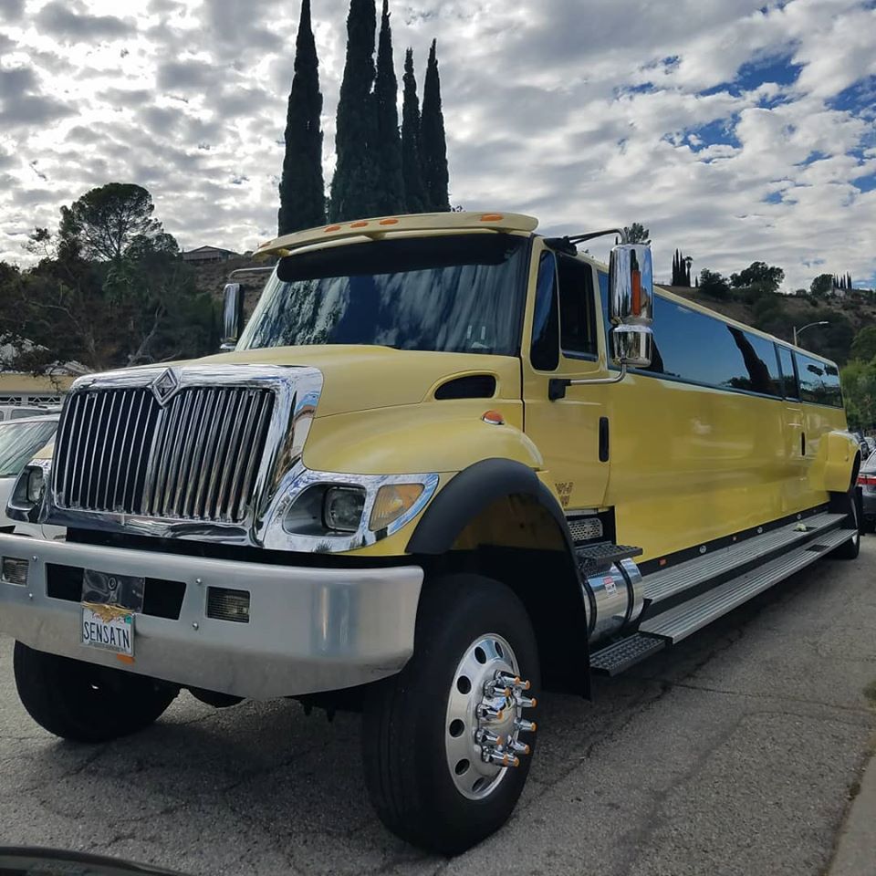 Cận cảnh đầu xe Colossus Limo Cận cảnh đầu xe Colossus Limo