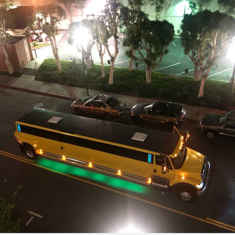 Colossus Limo nhìn từ trên cao xuống Colossus Limo nhìn từ trên cao xuống