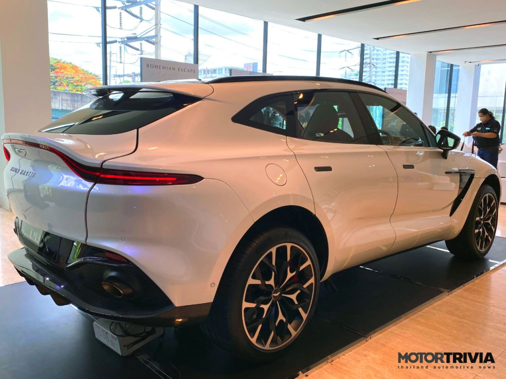 Vẻ đẹp thiết kế của Aston Martin DBX hứa hẹn sẽ về Việt Nam trong năm 2020.