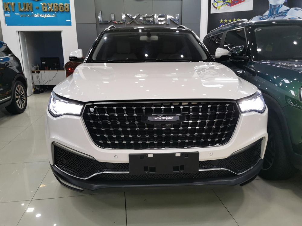 Giá xe Zotye Z8 Giá xe Zotye Z8