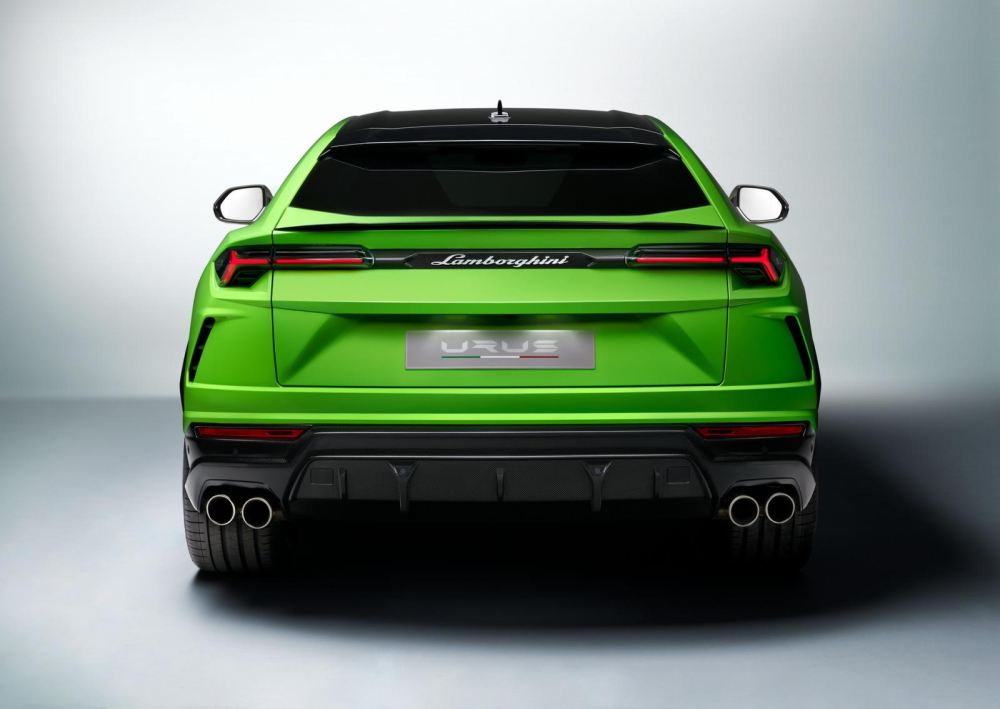 Lamborghini Urus Pearl Capsule Edition 2021 c&oacute; một số chi tiết ngoại thất m&agrave;u đen