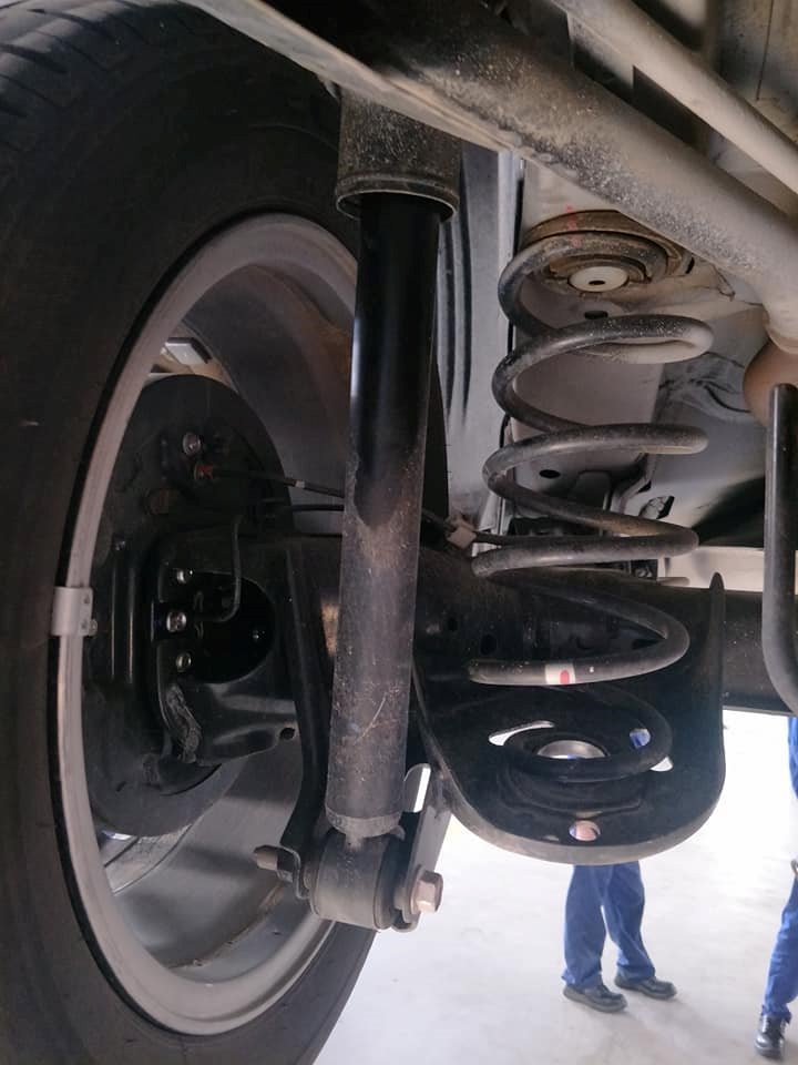 Nhiều người dùng phản ảnh Mitsubishi Xpander bị chảy dầu giảm xóc chỉ sau một thời gian ngắn sử dụng Nhiều người dùng phản ảnh Mitsubishi Xpander bị chảy dầu giảm xóc chỉ sau một thời gian ngắn sử dụng
