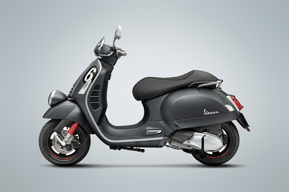 Vespa GTV Sei Giorni II được trang bị động cơ mạnh mẽ HPE dung t&iacute;ch 300cc.