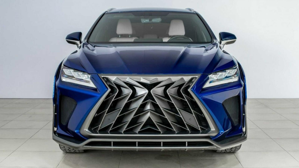 Lexus RX với gói độ Goemon